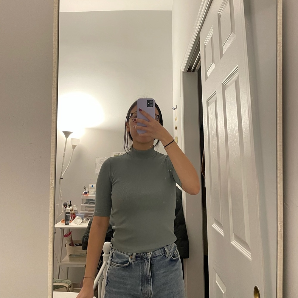 Zara olive green short sleeve mock neck top — size S